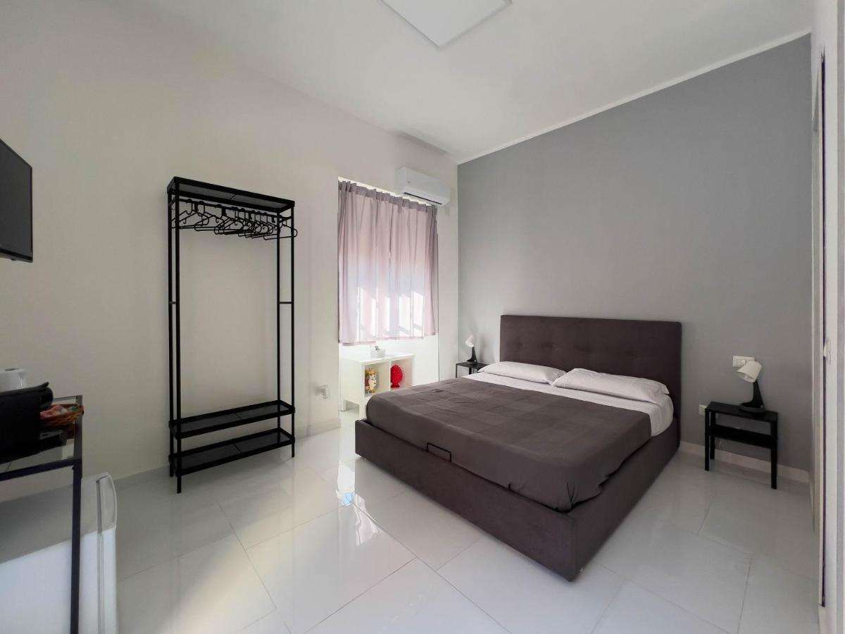 Casa Gale - House In Catania Center Apartment Exterior photo