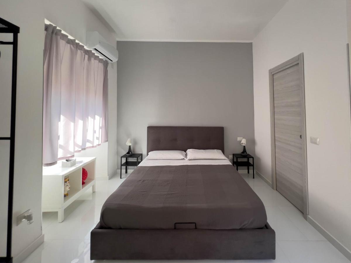 Casa Gale - House In Catania Center Apartment Exterior photo